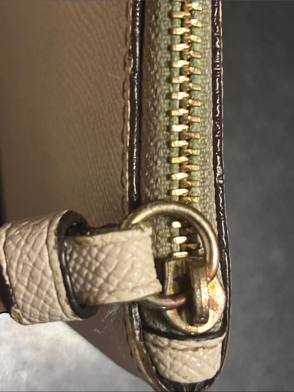 Coach Cream Leather Corner‎ Zip Wristlet with Gold Logo